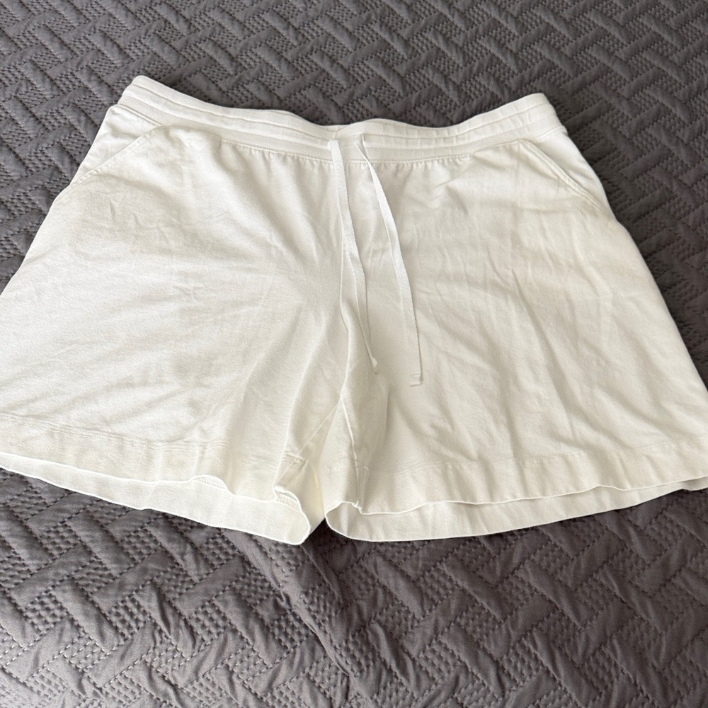 Knit shorts.